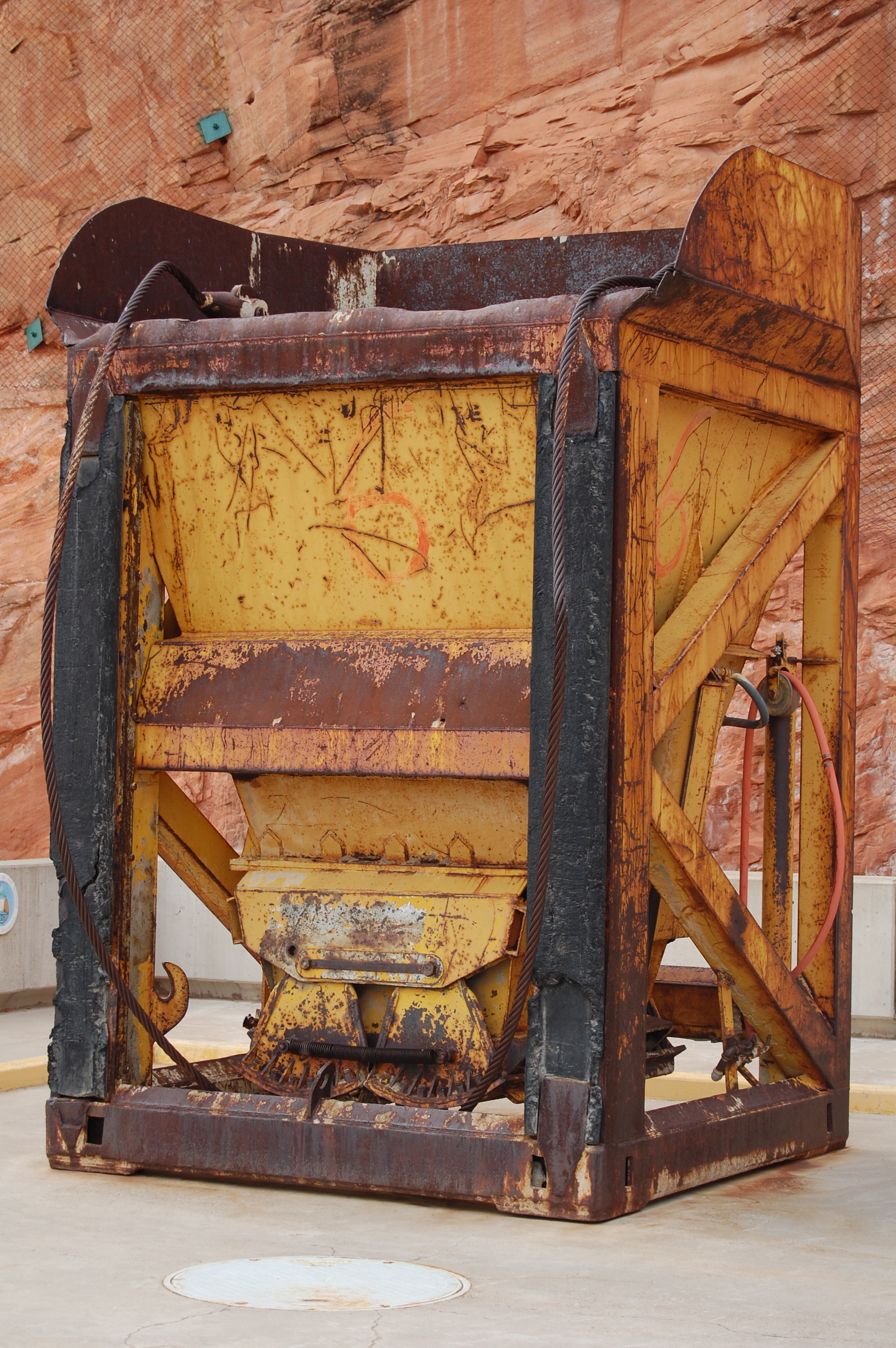 Glen Canyon Dam, AZ